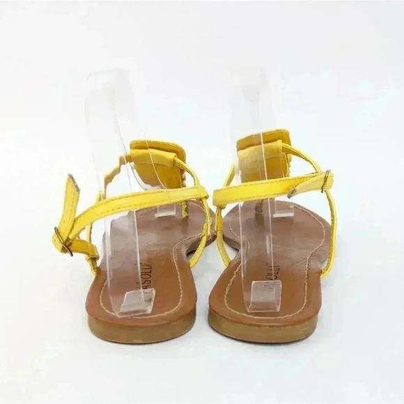 Rasolli Yellow Ruffled Strappy Thong Sandals - 8 - Picture 7 of 10
